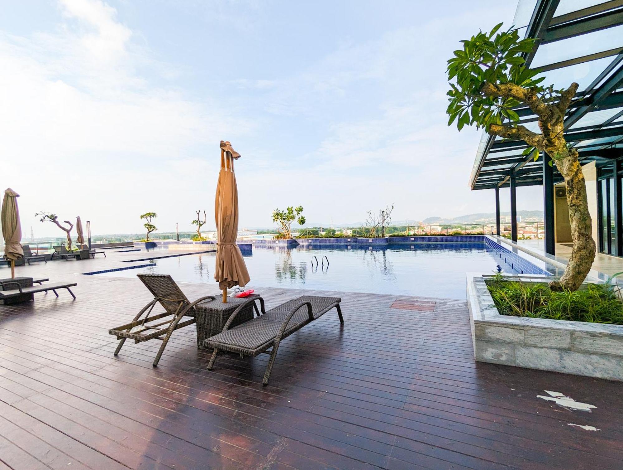 Apartemen Lovina 1823 At Pollux Meisterstadt *